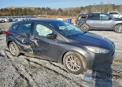 2017 Ford Focus Se z USA, uszkodzony, nr VIN 1FADP3K21HL278922